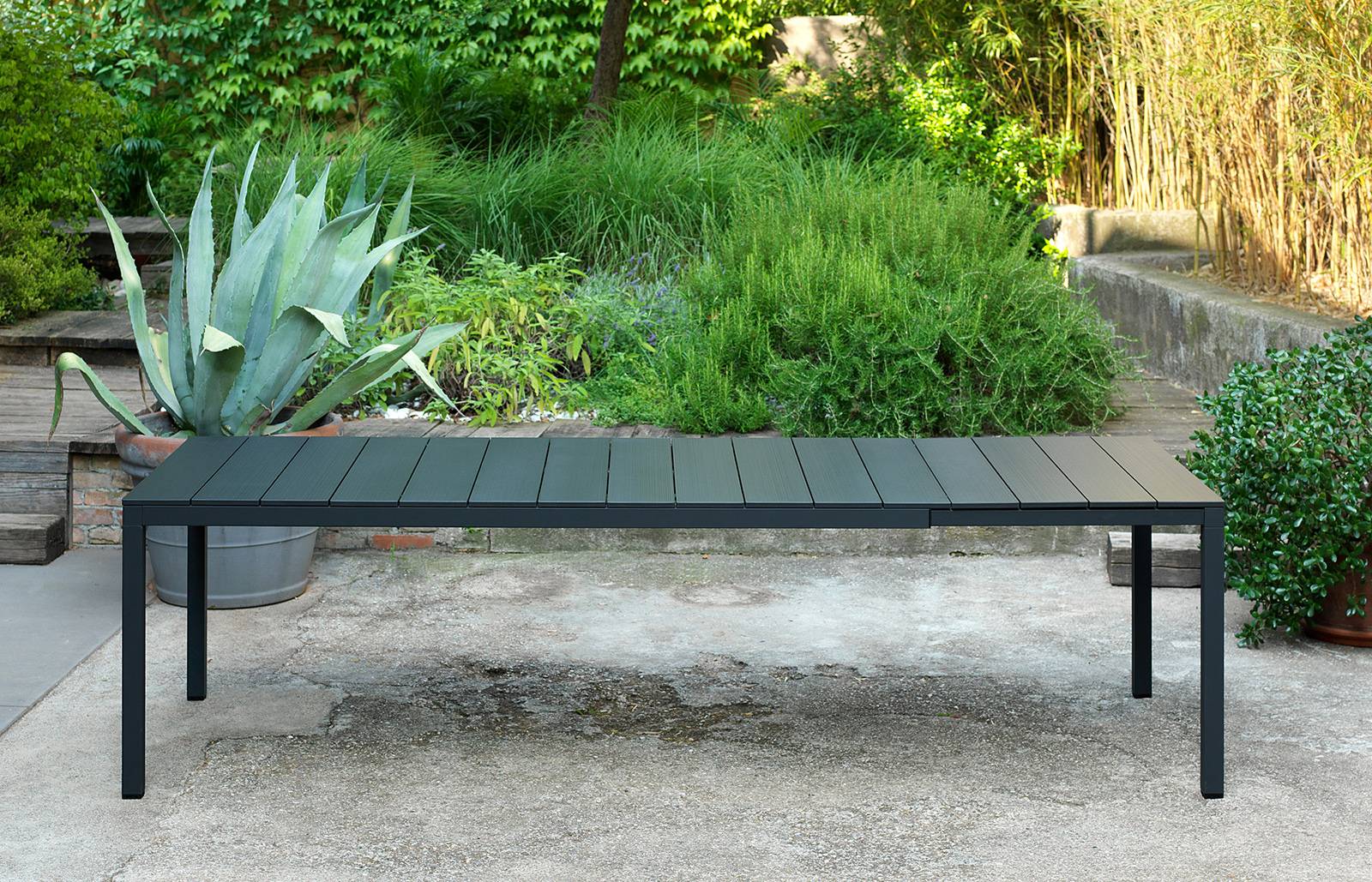RIO ALU 140 Extending Outdoor Dining Table by Nardi Italy